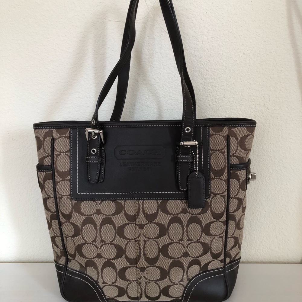 COACH LUNCH TOTE 👜